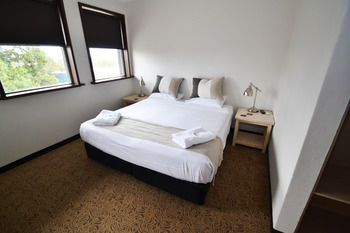 Crossroads Hotel Liverpool - Tweed Heads Accommodation 2