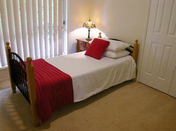 Apple Tree Cottage & Studio - Tweed Heads Accommodation 4