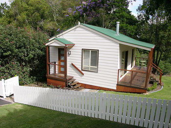 Apple Tree Cottage & Studio - Tweed Heads Accommodation 7
