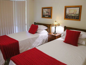 Apple Tree Cottage & Studio - Tweed Heads Accommodation 8