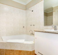 Edward Parry Motel amp Apartments - Tweed Heads Accommodation