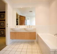 Skippers Cove Waterfront Resort - Tweed Heads Accommodation