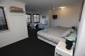 Across Country Motel And Serviced Apartments - Tweed Heads Accommodation 9