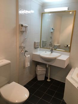 The Willows - Tweed Heads Accommodation 24