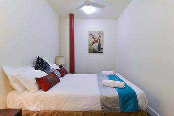 Anchor On Little Collins - Tweed Heads Accommodation 14