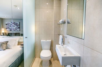 Comfy Kew Apartments - Tweed Heads Accommodation 10