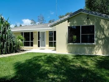 Pebbles At Mudjimba Beach - Tweed Heads Accommodation 6