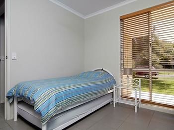 Pebbles At Mudjimba Beach - Tweed Heads Accommodation 19