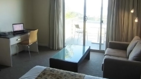BEST WESTERN Beachfront At Bicheno - Tweed Heads Accommodation 1