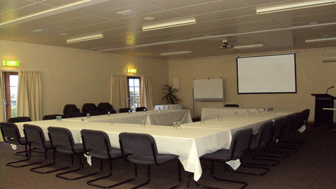 BEST WESTERN Beachfront At Bicheno - Tweed Heads Accommodation 2