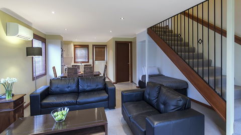BEST WESTERN Colonial Village Motel - Tweed Heads Accommodation 1