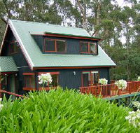 Tree Tops Cascades - Tweed Heads Accommodation