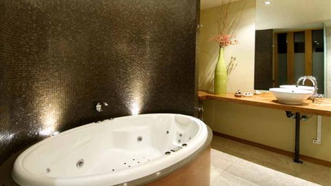 Hepburn Spa Pavilions - Saffron - Tweed Heads Accommodation 0