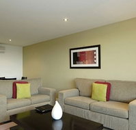 Dolphin Apartments - Tweed Heads Accommodation