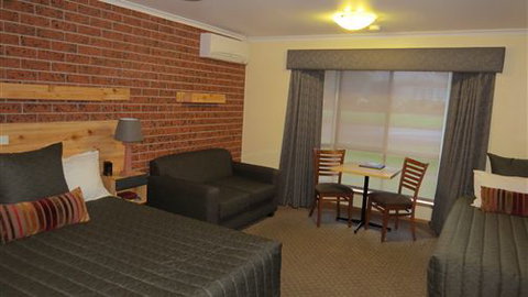 AAT 28 Goldsmith Hotel - Tweed Heads Accommodation 2