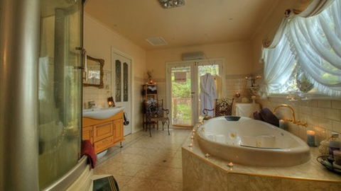 Daylesford Peppermint Springs Spa Retreat - Tweed Heads Accommodation 6