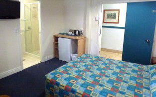 Acacia Inner City Inn - Tweed Heads Accommodation 3