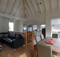 Rocket House Apollo Bay - Tweed Heads Accommodation