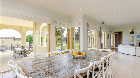Tuscan Getaway - Tweed Heads Accommodation 1
