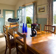 Hilltop Cottage - Daylesford - Tweed Heads Accommodation