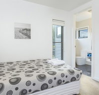Serenity Torquay Ocean View Luxury Beachfront - Tweed Heads Accommodation