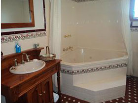 Greenock's Old Telegraph Station - Tweed Heads Accommodation 1