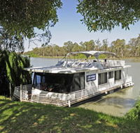 Boats and Bedzzz - The Murray Dream self-contained moored Houseboat - Tweed Heads Accommodation