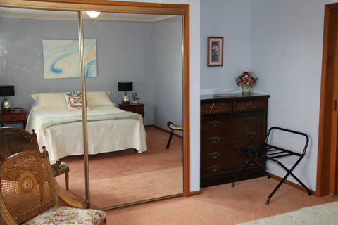 Adrienne's Place On The Hill - Tweed Heads Accommodation 1