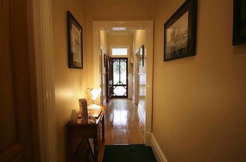 Airleigh Rose Cottage - Tweed Heads Accommodation 1