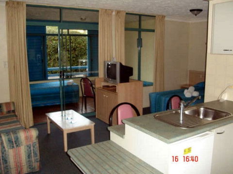 Albion Manor Motel & Serviced Apartments - Tweed Heads Accommodation 1