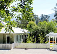 Amelina Cottages - Tweed Heads Accommodation