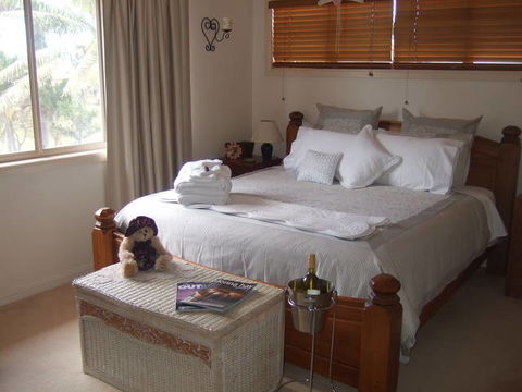 Ayr Bed And Breakfast On McIntyre - Tweed Heads Accommodation 0