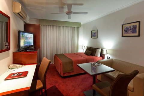 BEST WESTERN Ensenada Motor Inn & Suites - Tweed Heads Accommodation 0