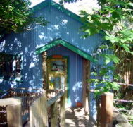 Blue Poles Cafe Gallery  BB - Tweed Heads Accommodation