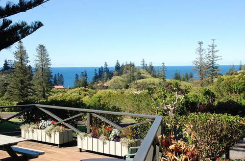 Cascade Garden Apartments - Tweed Heads Accommodation 1