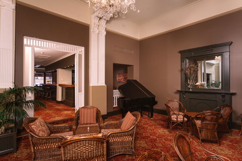 Hadley's Orient Hotel - Tweed Heads Accommodation 9