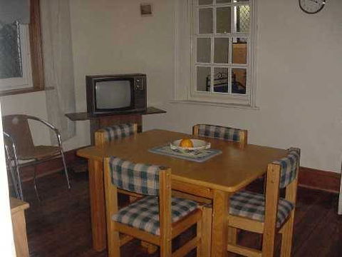 Clyde's Cottage - Tweed Heads Accommodation 5