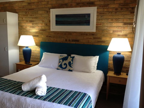 Hawks Nest Motel - Tweed Heads Accommodation 0