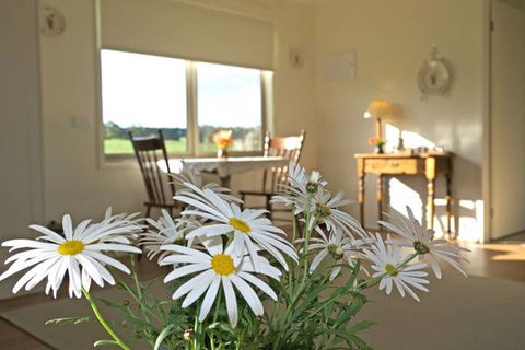 Little Lake Cottage B&B - Tweed Heads Accommodation 0