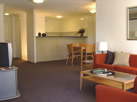 Medina Serviced Apartments Canberra, James Court - Tweed Heads Accommodation 4