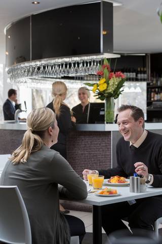 Premier Hotel & Apartments - Tweed Heads Accommodation 3