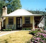 Price Morris Cottage - Tweed Heads Accommodation