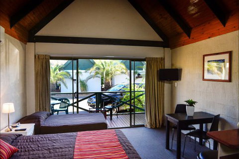 Desert Palms Alice Springs - Tweed Heads Accommodation 9