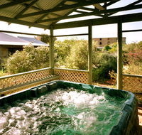 Rock of Ages Cottage BB - Tweed Heads Accommodation