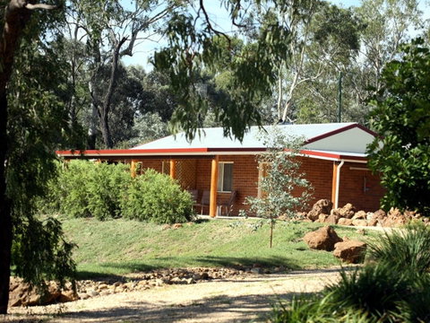Rubyvale Motel & Holiday Units - Tweed Heads Accommodation 2