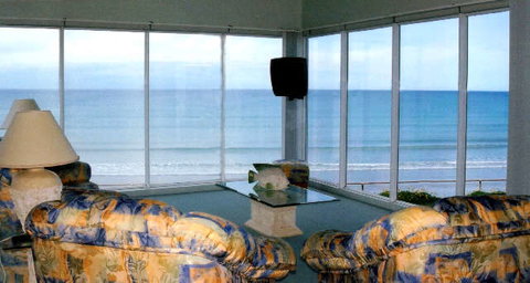 Sandy Cove - Tweed Heads Accommodation 0