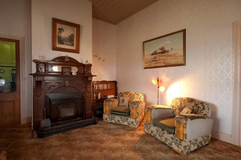 Sarah Jane Cottage - Tweed Heads Accommodation 0