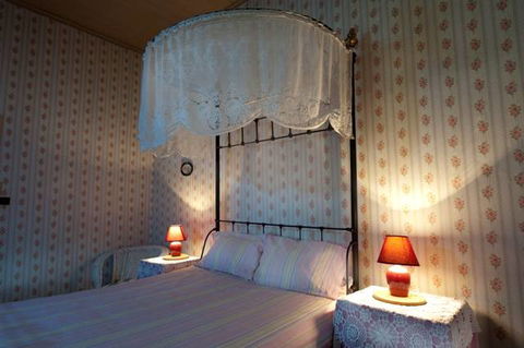 Sarah Jane Cottage - Tweed Heads Accommodation 2
