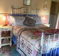The Witches Garden - Cottage on the Creek - Tweed Heads Accommodation