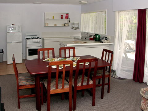 Tudor Apartments - Tweed Heads Accommodation 1